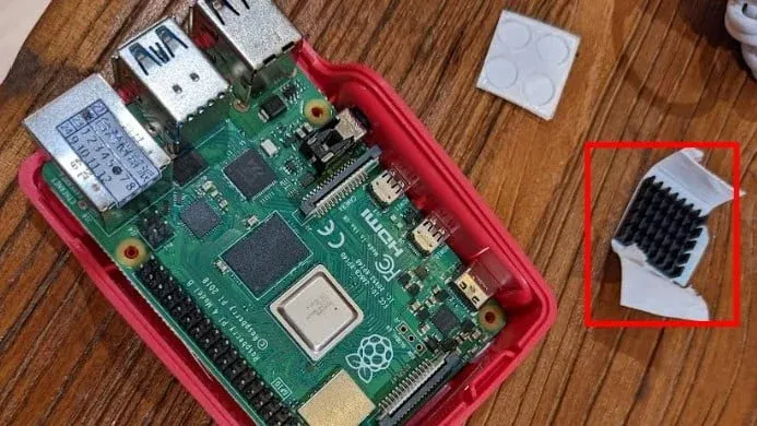 樹莓派 Raspberry Pi 組裝